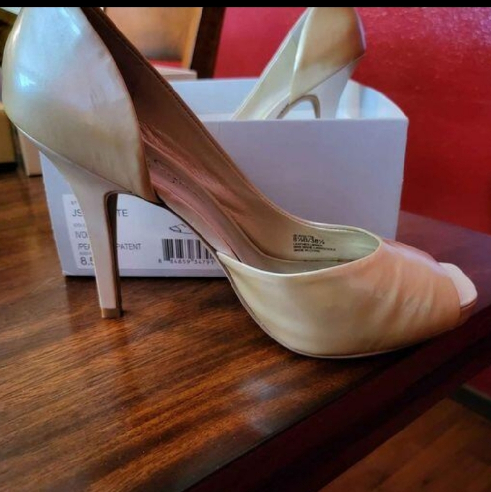 Jessica Simpson- Josette